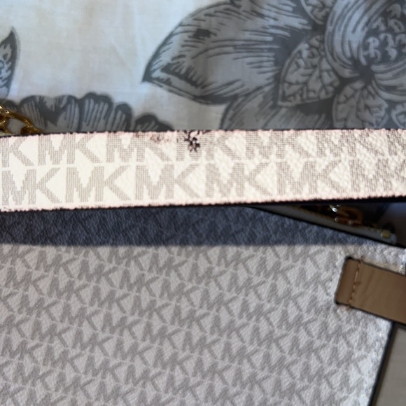 MK waist bag - Picture 3 of 5